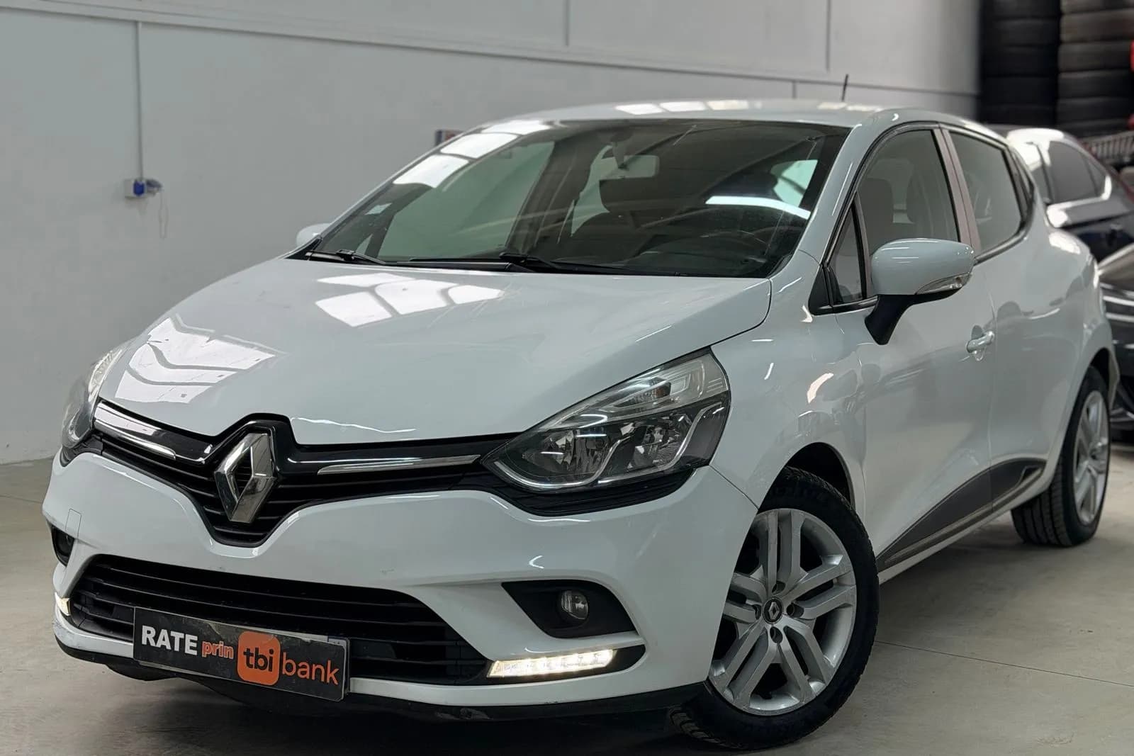 Renault Clio – foto 1