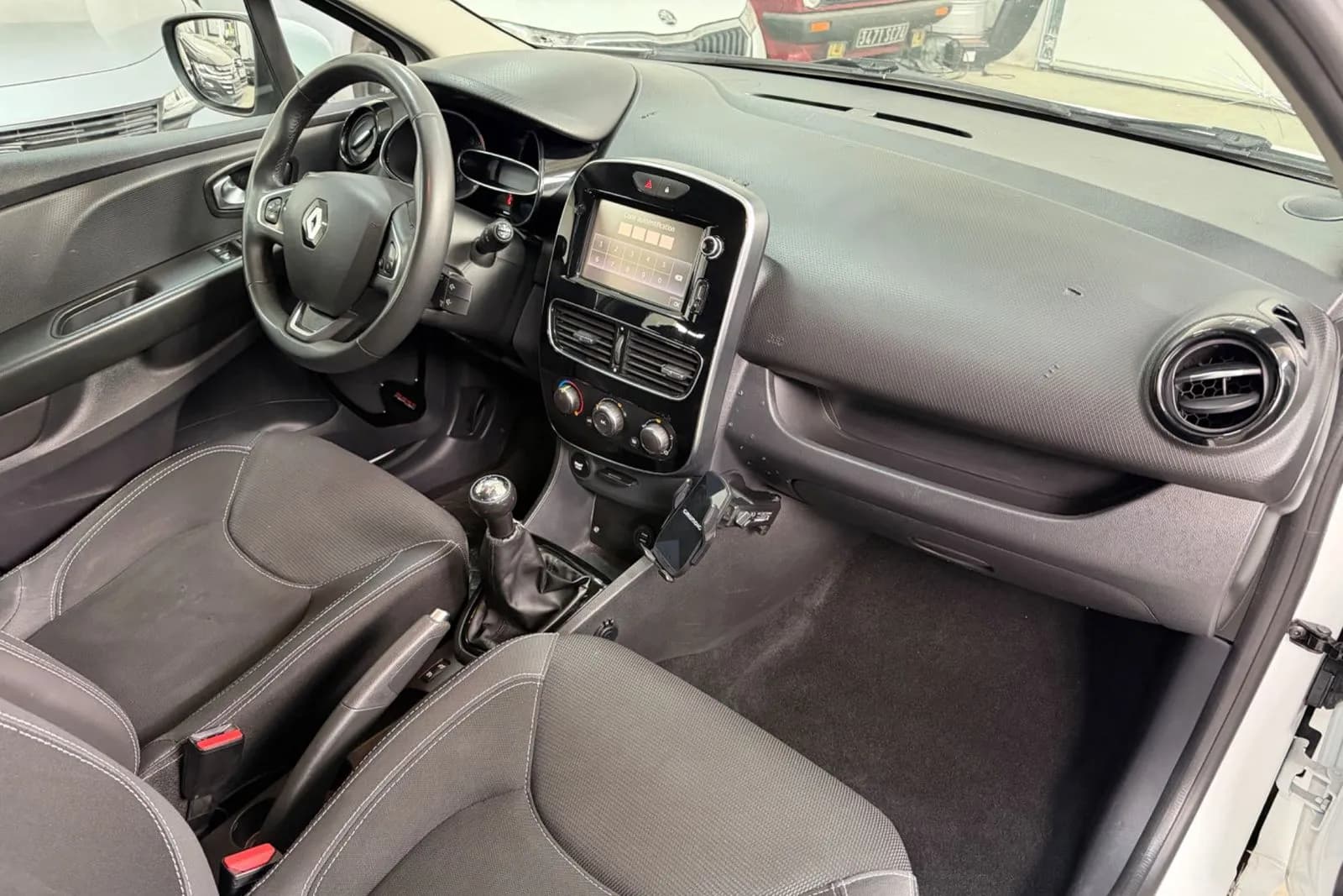 Renault Clio – foto 8